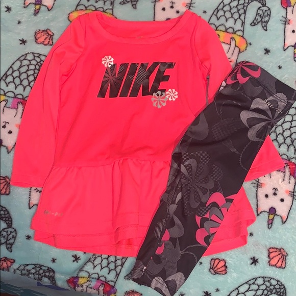 Nike Other - Baby Girls Nike 2pc set 12m